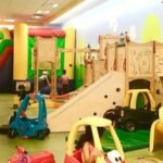 Why Do Child Development Experts Recommend Structured Play at an Indoor Playground in Los Angeles?